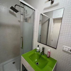 Habitación con 2 Camas Individuales